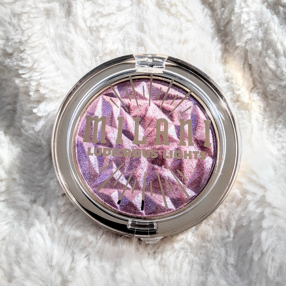Milani Ludicrous Lights Highlighter in Pink-Aroo